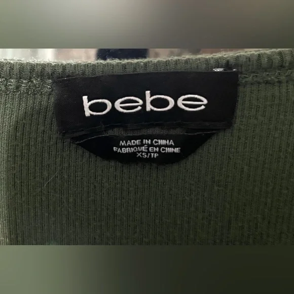 Bebe Vintage(?) beautifully cut top - Picture 6 of 8